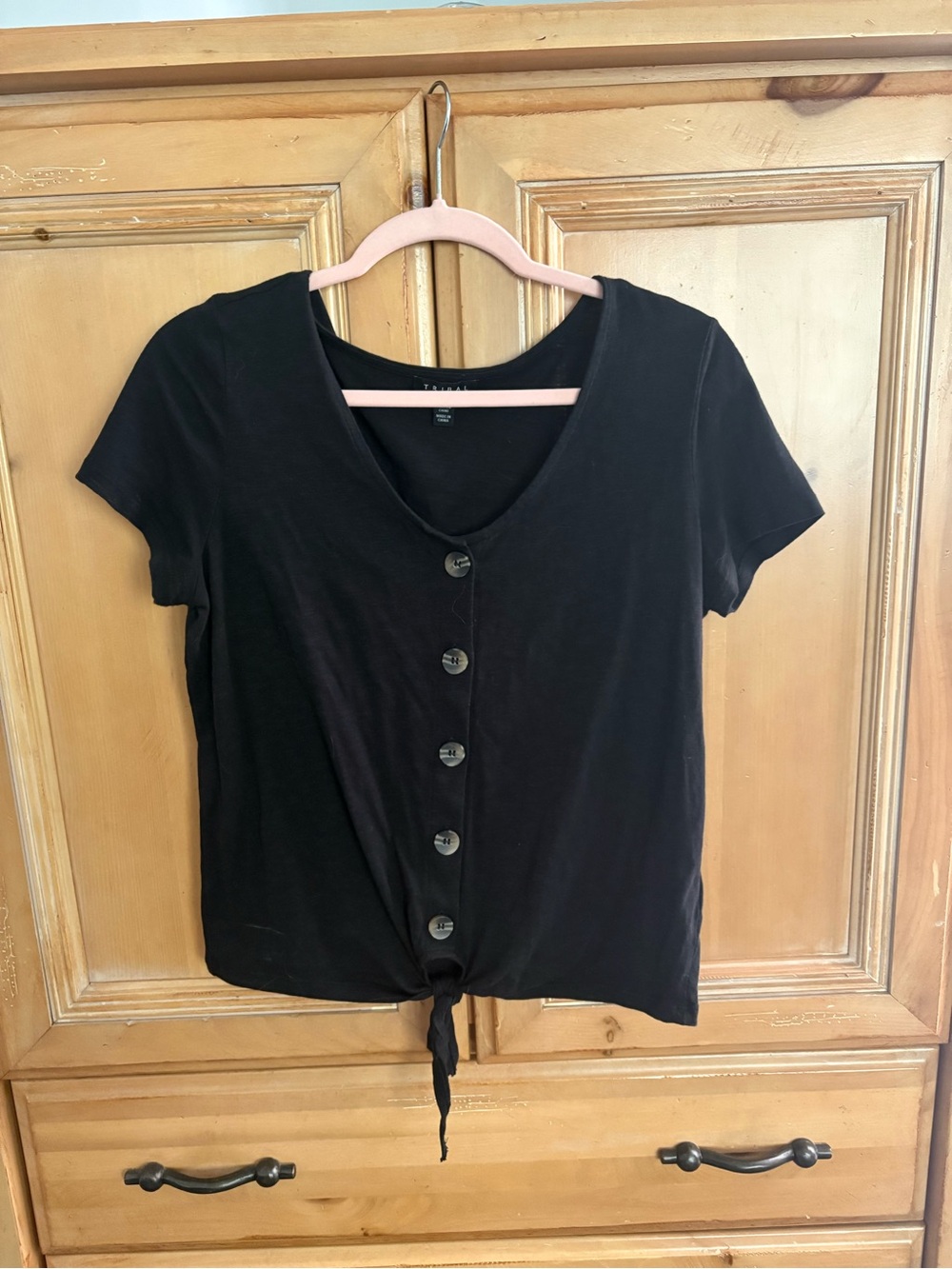 Tribal Black Button Front Tie Hem Top Size Medium V Neck Short Sleeve